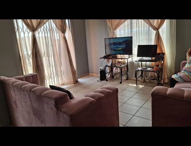 3 BEDROOM HOUSE FOR SALE IN ENNERDALE